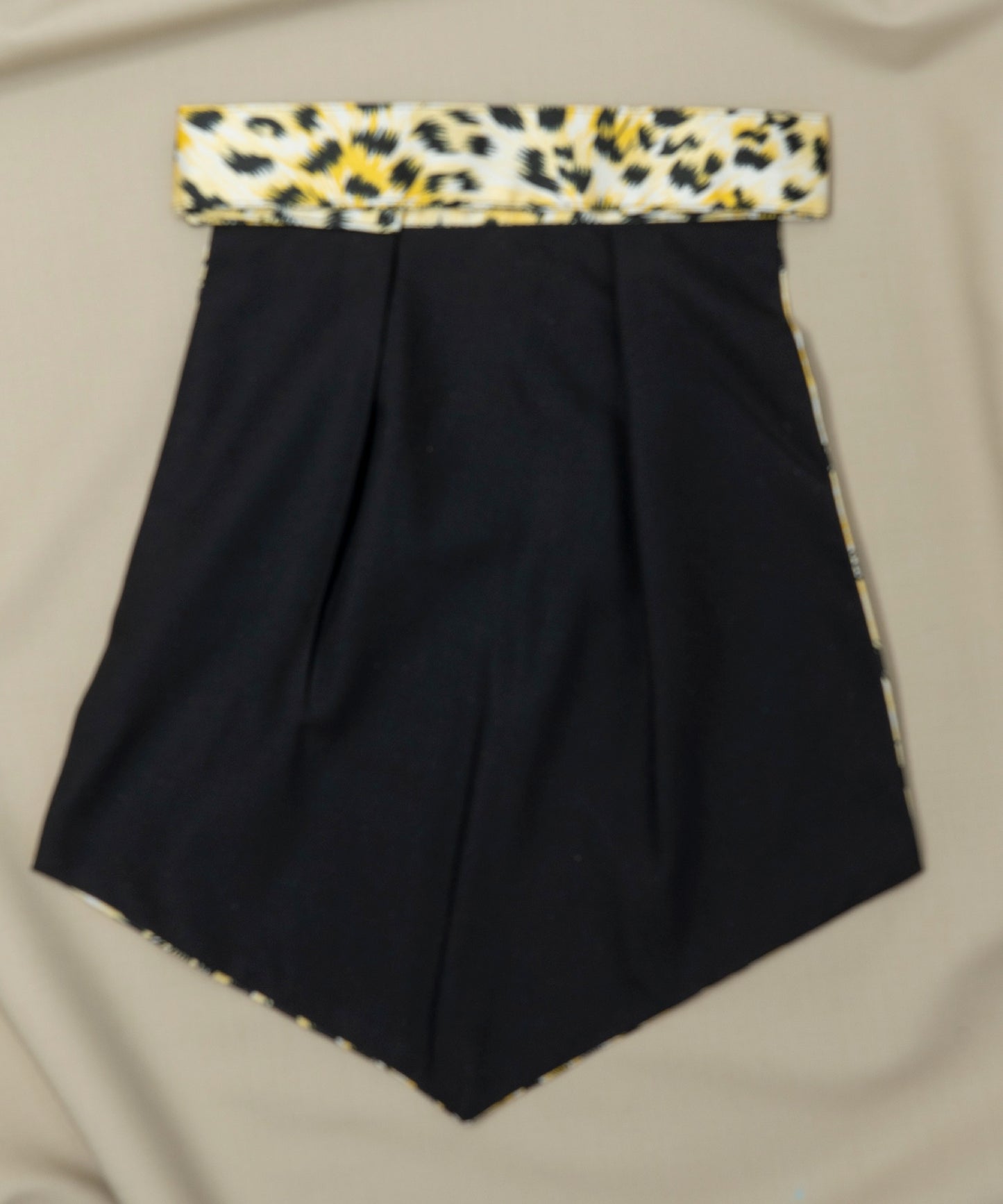 Sun & Sand Leopard Print Yellow Cravat
